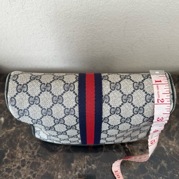 Gucci 80s Monogram GG Camera Bag w/Web Detail - vintage - Picture 9 of 14